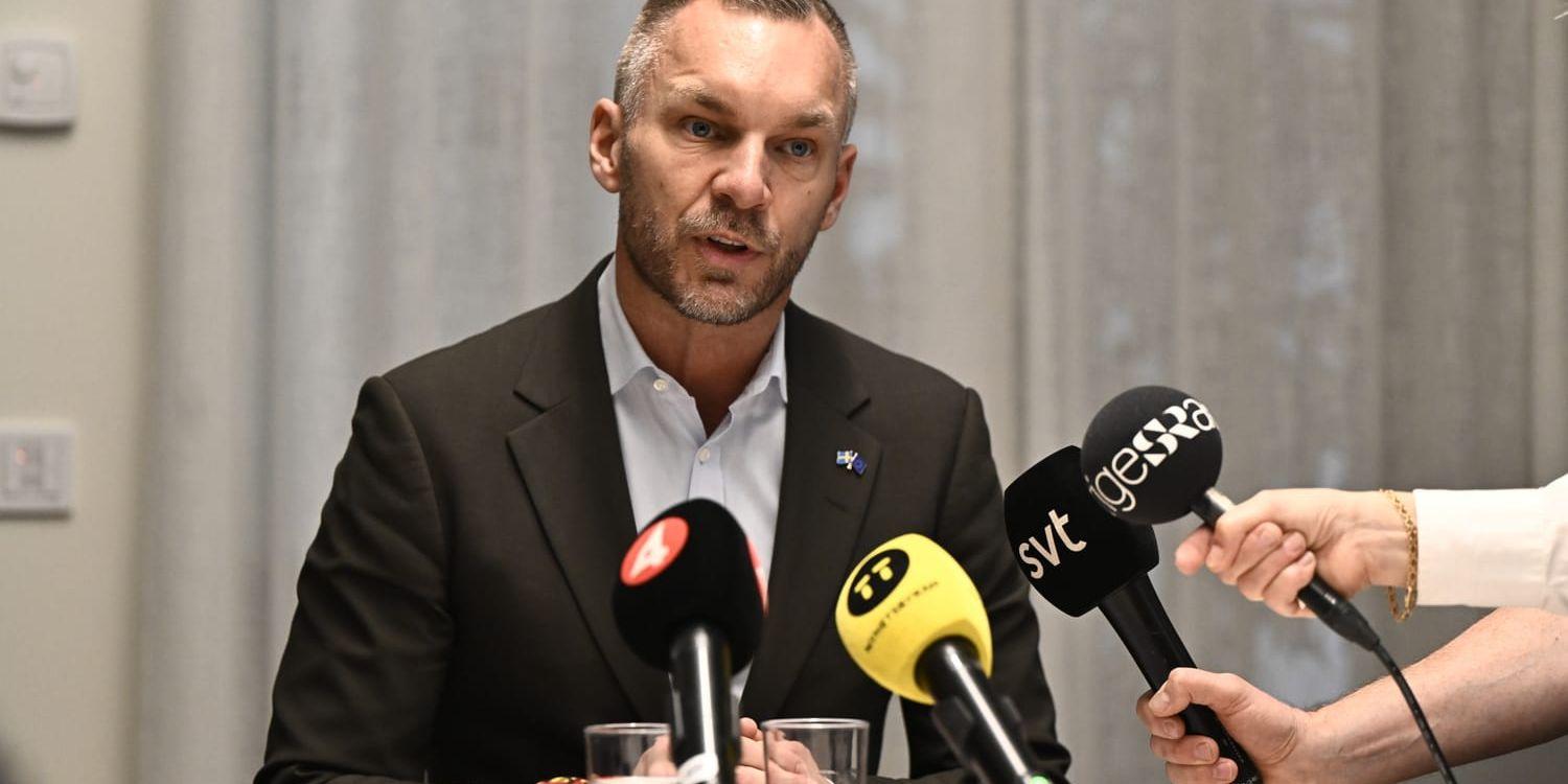 Civilminister Erik Slottner (KD) kommenterar regeringens besked att man saknar förtroende för Anna Kinberg Batra som landshövding i Stockholm.