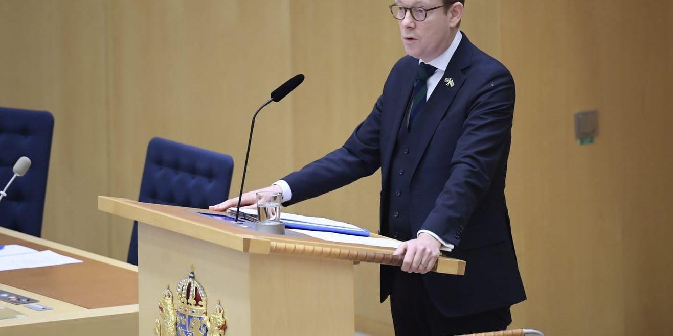 Prioritering. Utrikesminister Tobias Billström (M) kunde balanserat debatten om Hamas och Israel.